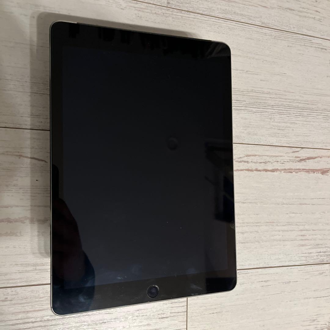 Apple iPad Air2 64GBスペースグレー