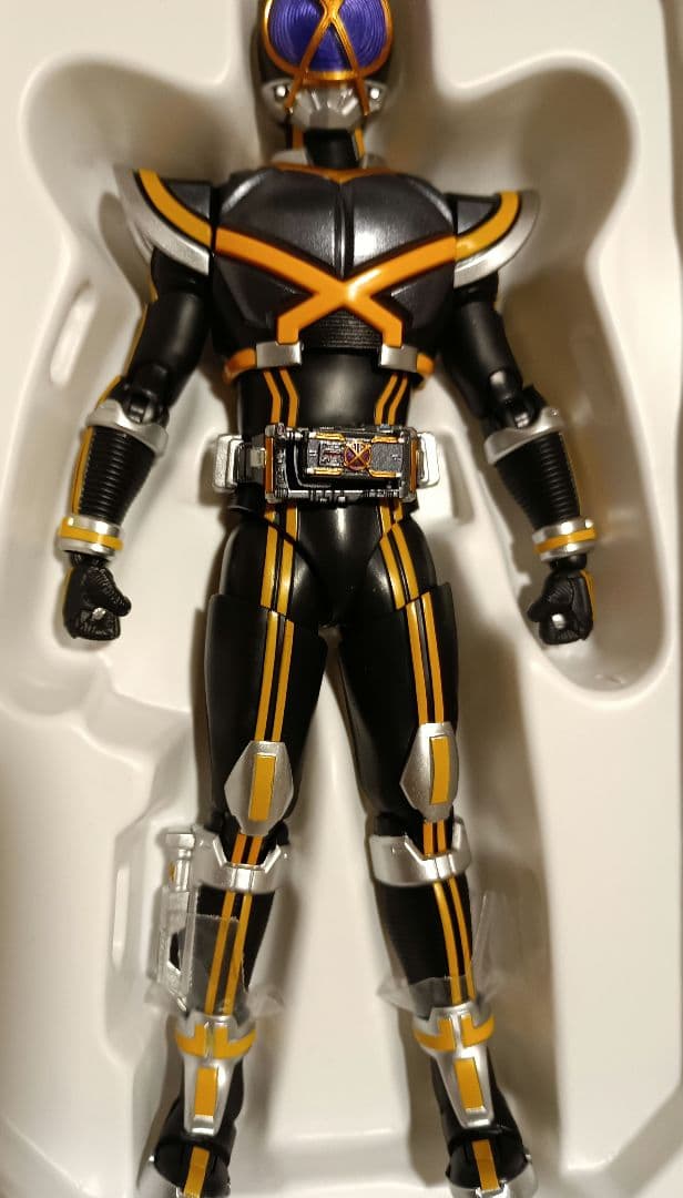 S.H.Figuarts（真骨彫製法）　仮面ライダーカイザ　欠品あり