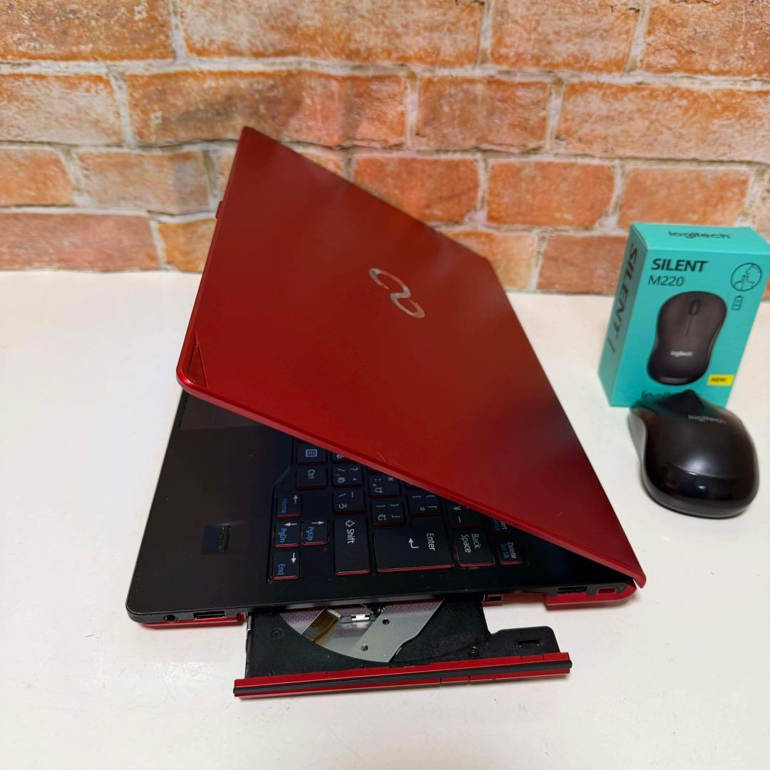 美品　富士通タッチ2K画面ノートPC Corei5 SSD128GB Win11