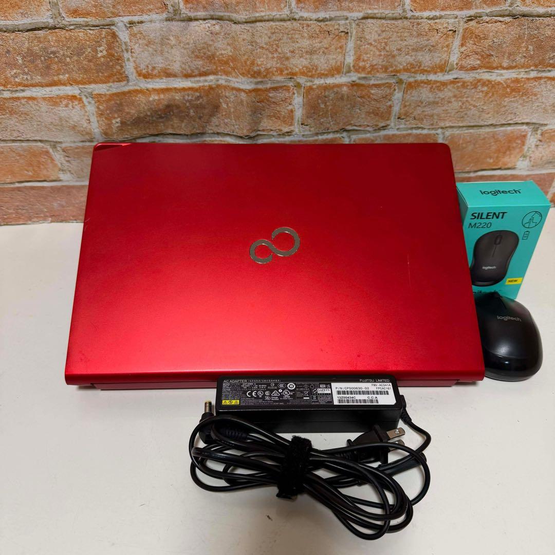 美品　富士通タッチ2K画面ノートPC Corei5 SSD128GB Win11