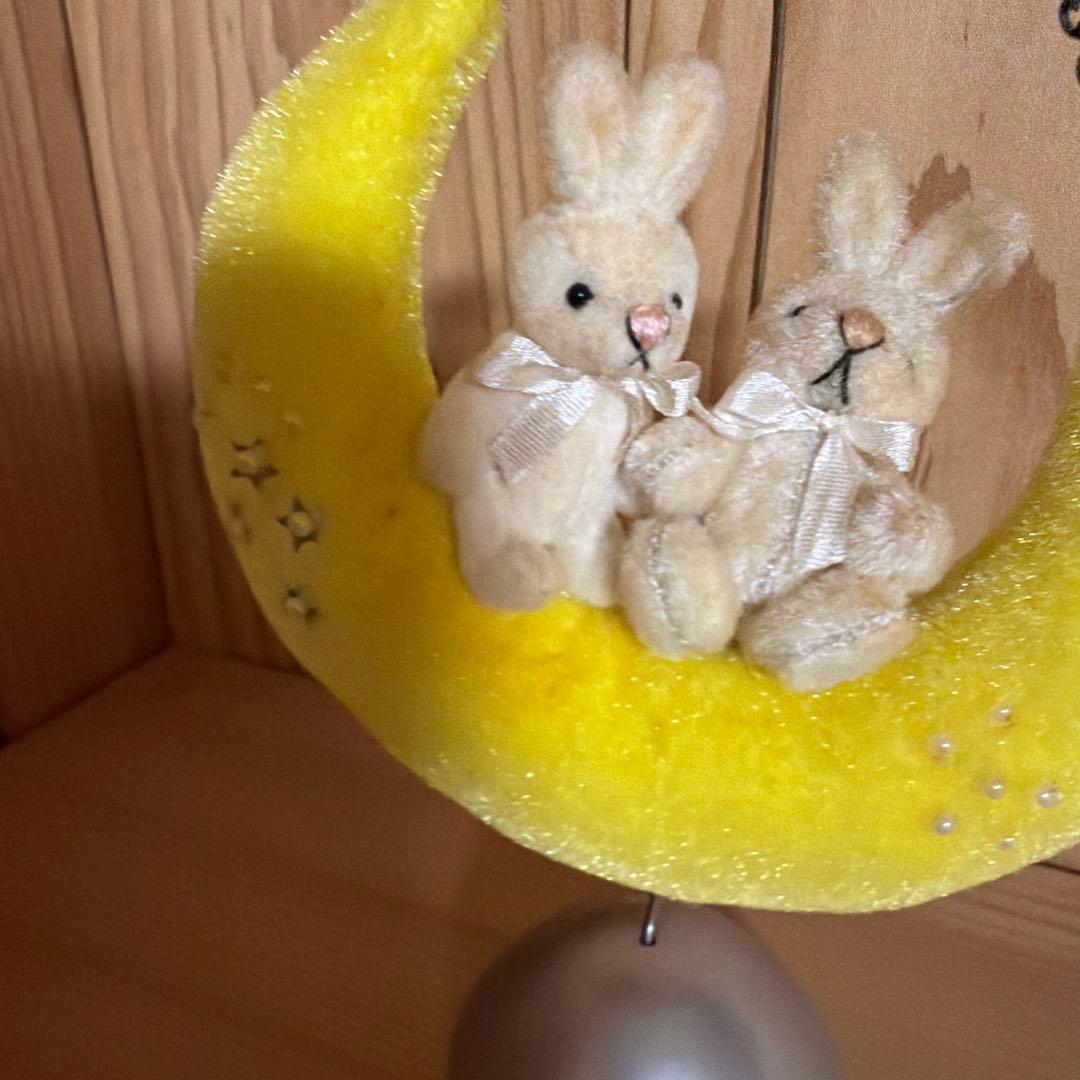 三日月　ウサギ　うさぎ　置き物　卓上飾り