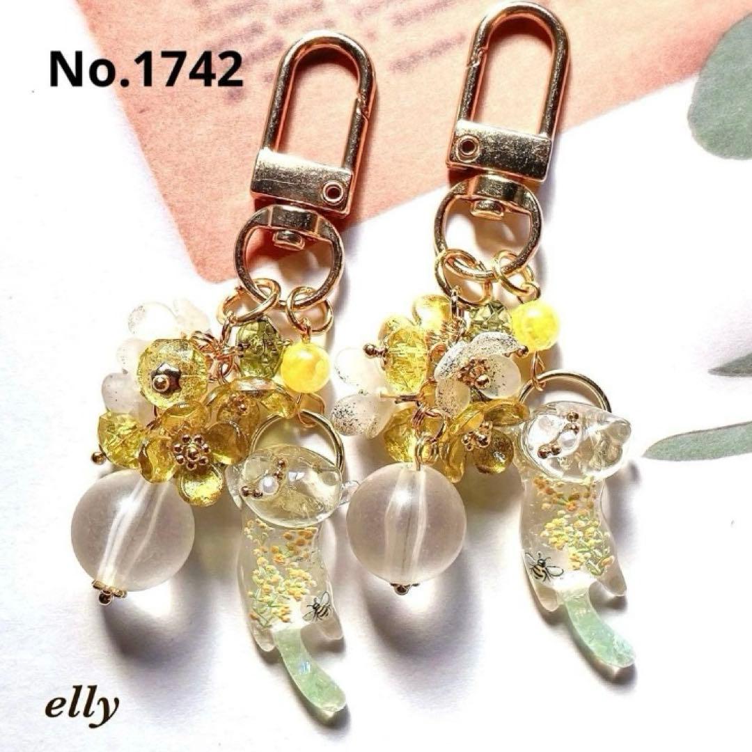 【ゼロ様】1735.天然石　ラベンダーアメジスト　桜　じゃれ猫　レジン　チャーム