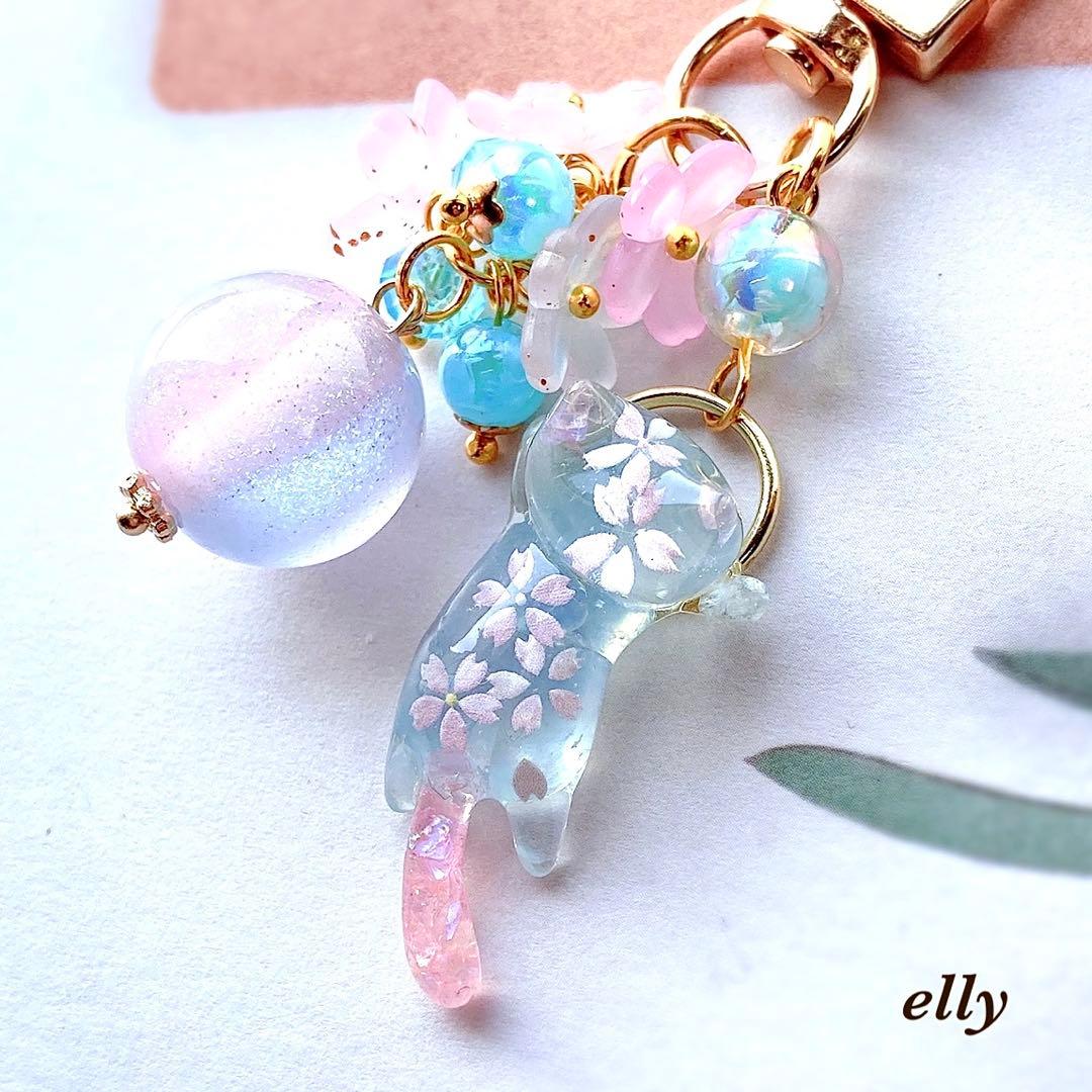 【ゼロ様】1735.天然石　ラベンダーアメジスト　桜　じゃれ猫　レジン　チャーム