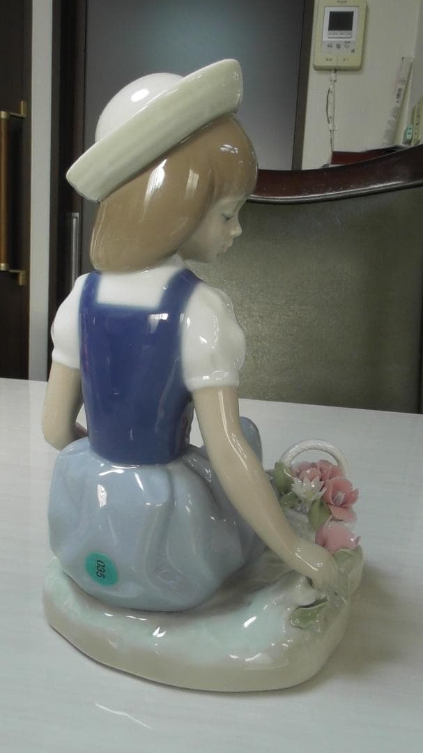 LLADRO　リヤドロ【花摘み】５　陶器　置物　インテリア　リアドロ 　L521