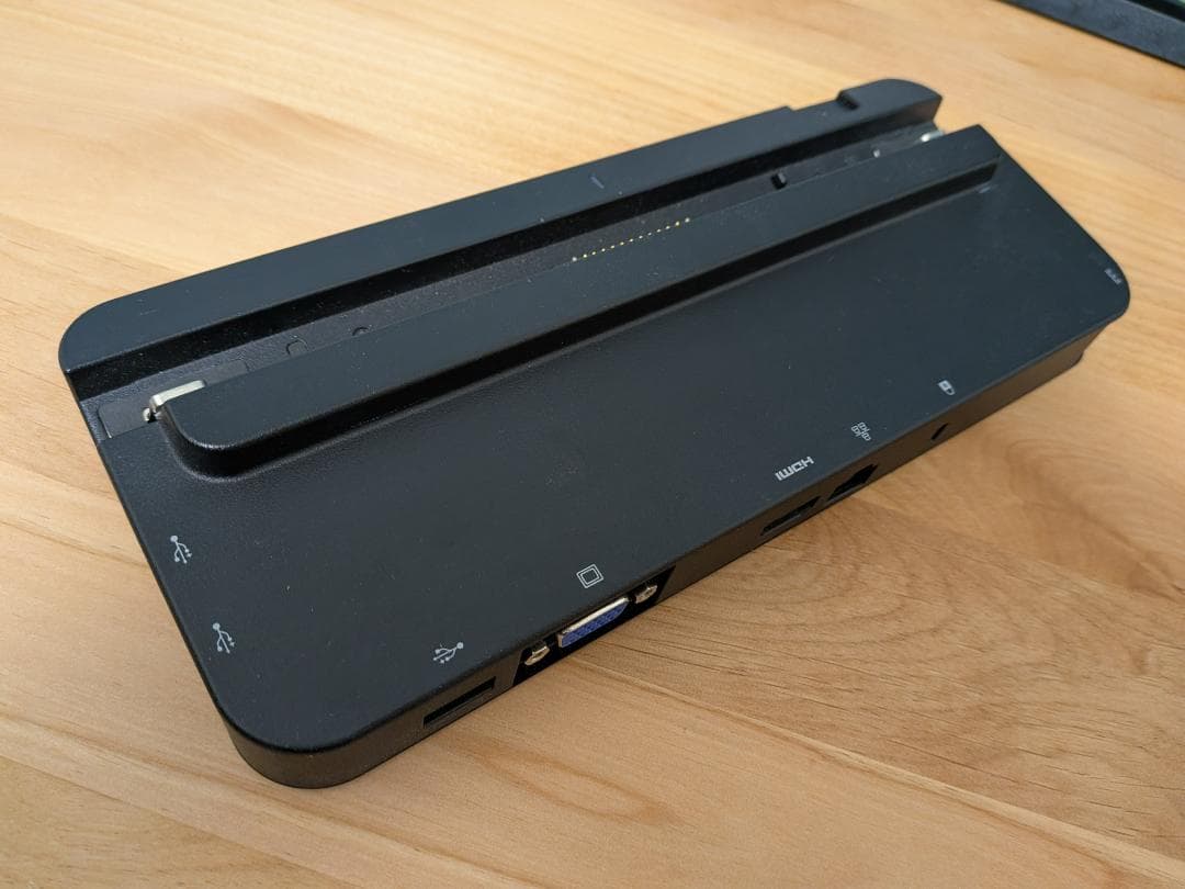 FUJITSU ARROWS Tab Q509/VE Win11 クレードル付き