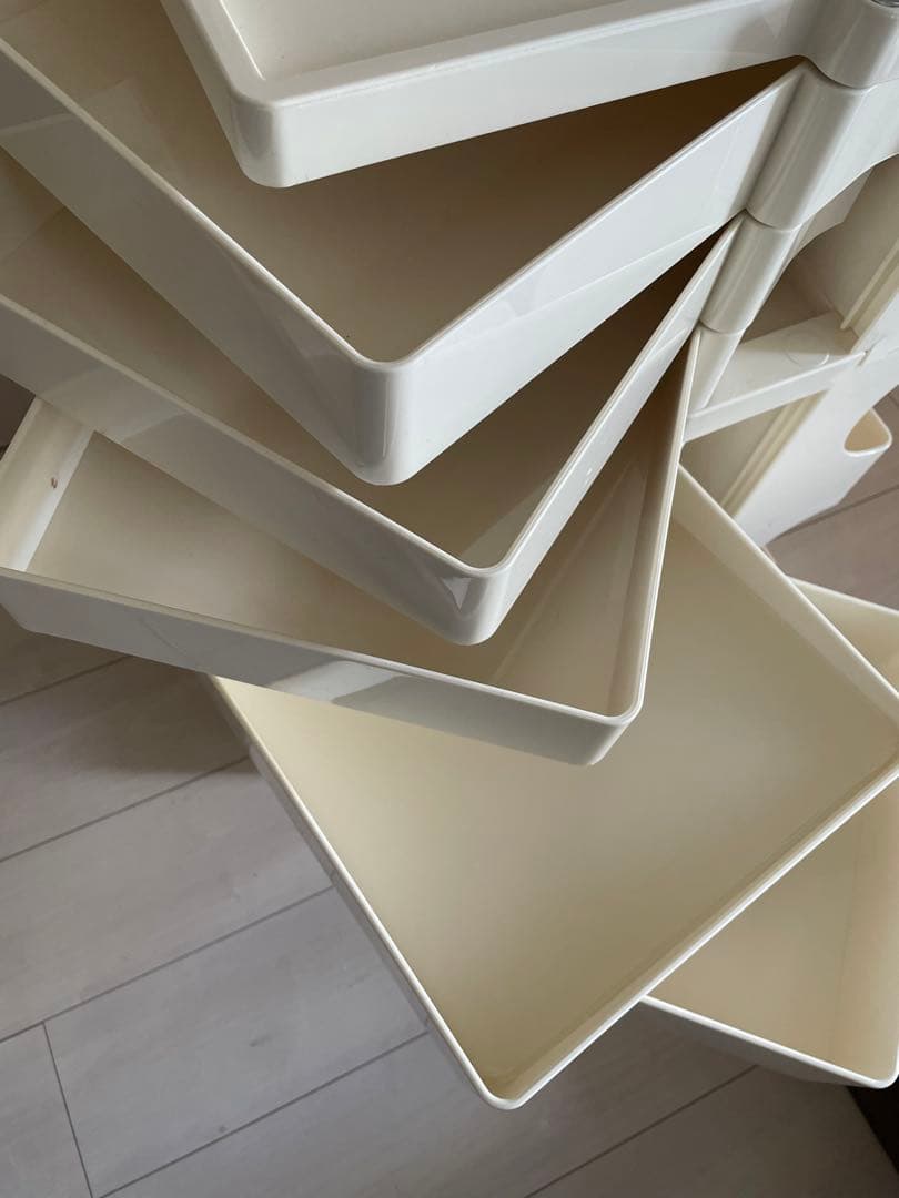 ボビー ワゴン 引き出し 3段5トレイ　収納ラック キャスター付き　リプロダクト