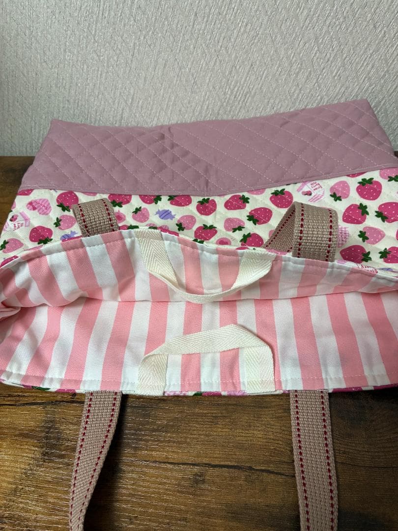 ハンドメイド　入園　入学７点セット　女の子用（イチゴ柄）
