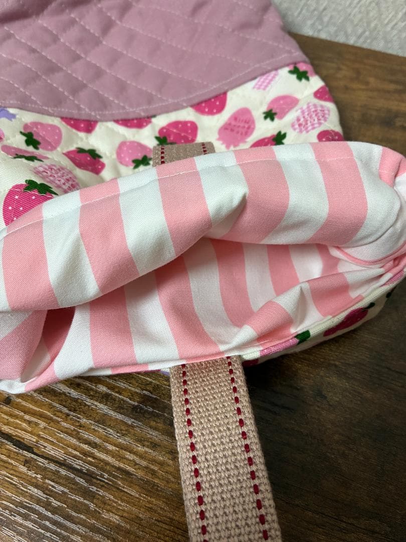 ハンドメイド　入園　入学７点セット　女の子用（イチゴ柄）