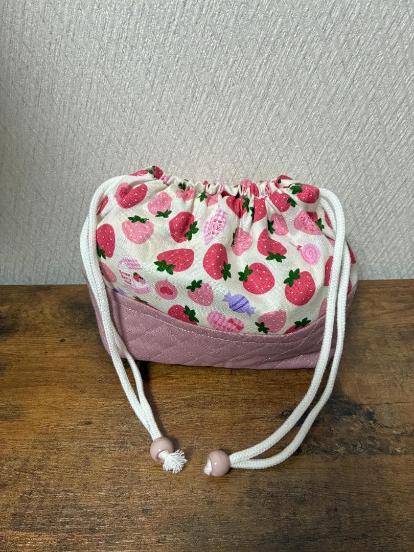 ハンドメイド　入園　入学７点セット　女の子用（イチゴ柄）