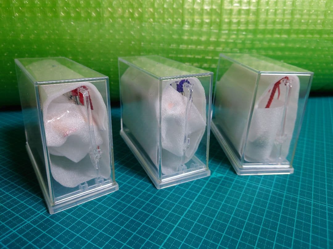 夏目友人帳　ニャンコ先生　ストラップ　根付　縁起物　15個＋ケース