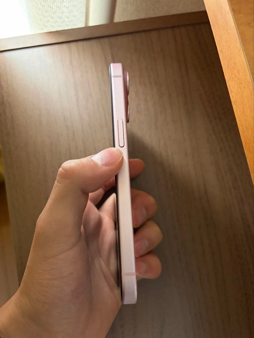 iPhone 15 256gb simフリー