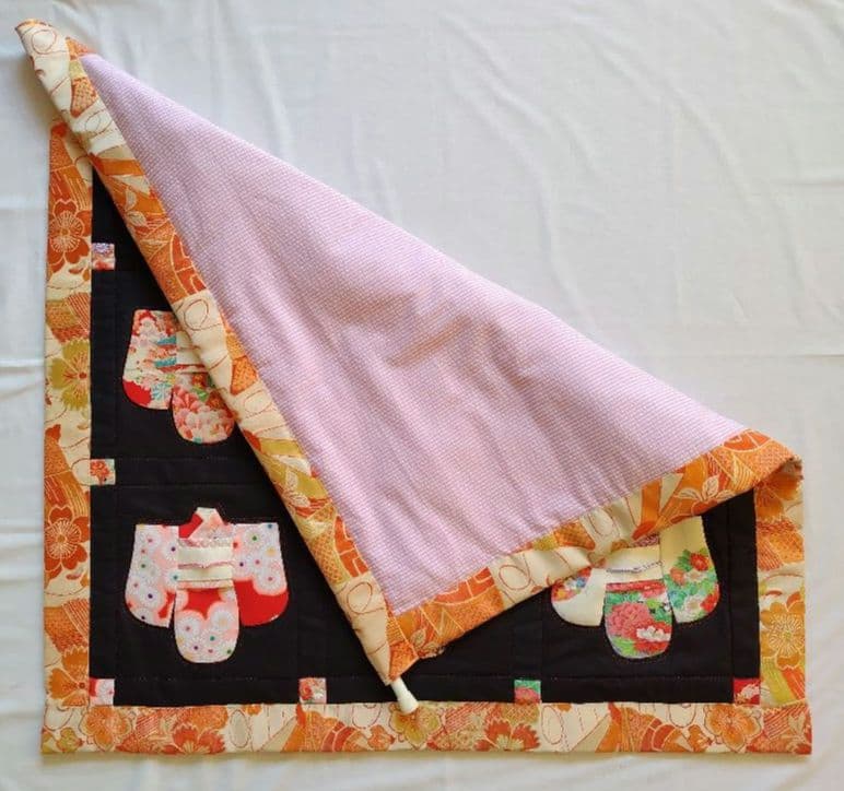 ハンドメイド　パッチワークタペストリー　古布着物