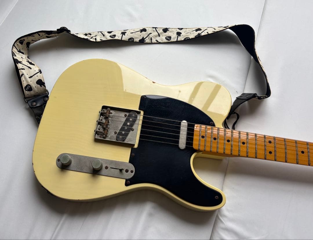Squier Telecaster アイボリー/ブラック ギター　ジャンク品