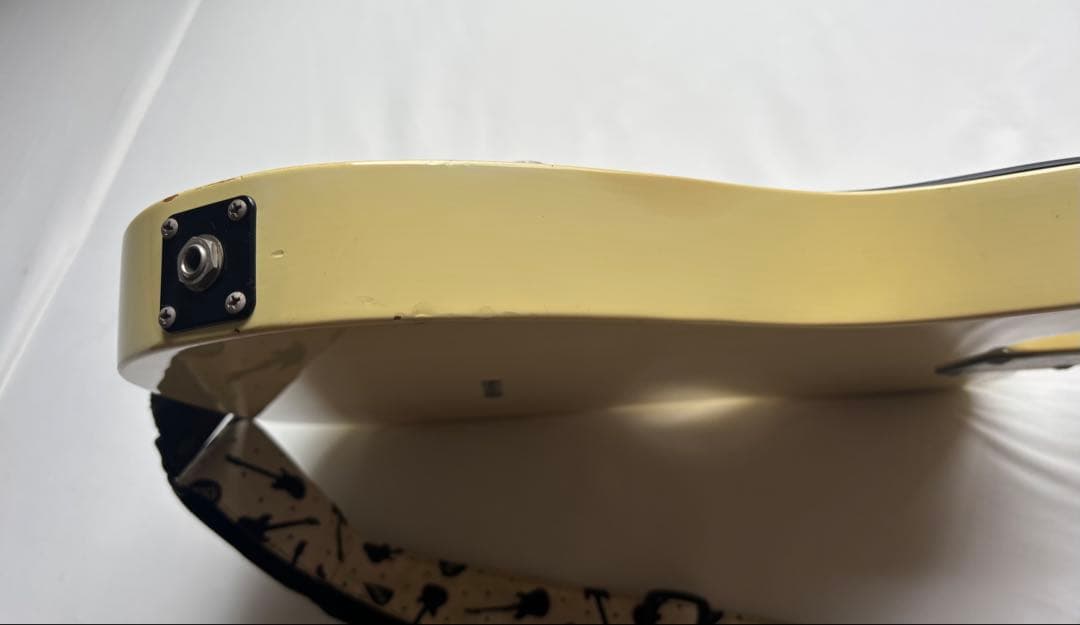 Squier Telecaster アイボリー/ブラック ギター　ジャンク品