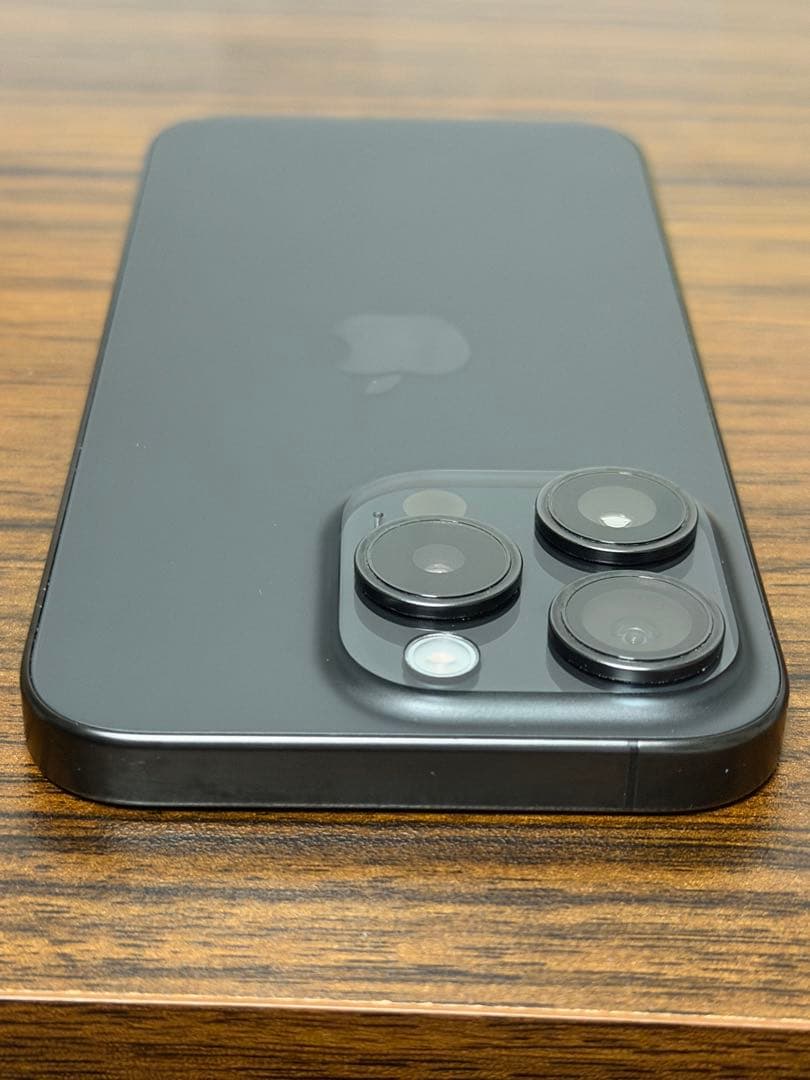 Apple iPhone 15 Pro ナチュラルチタニウム 256GB