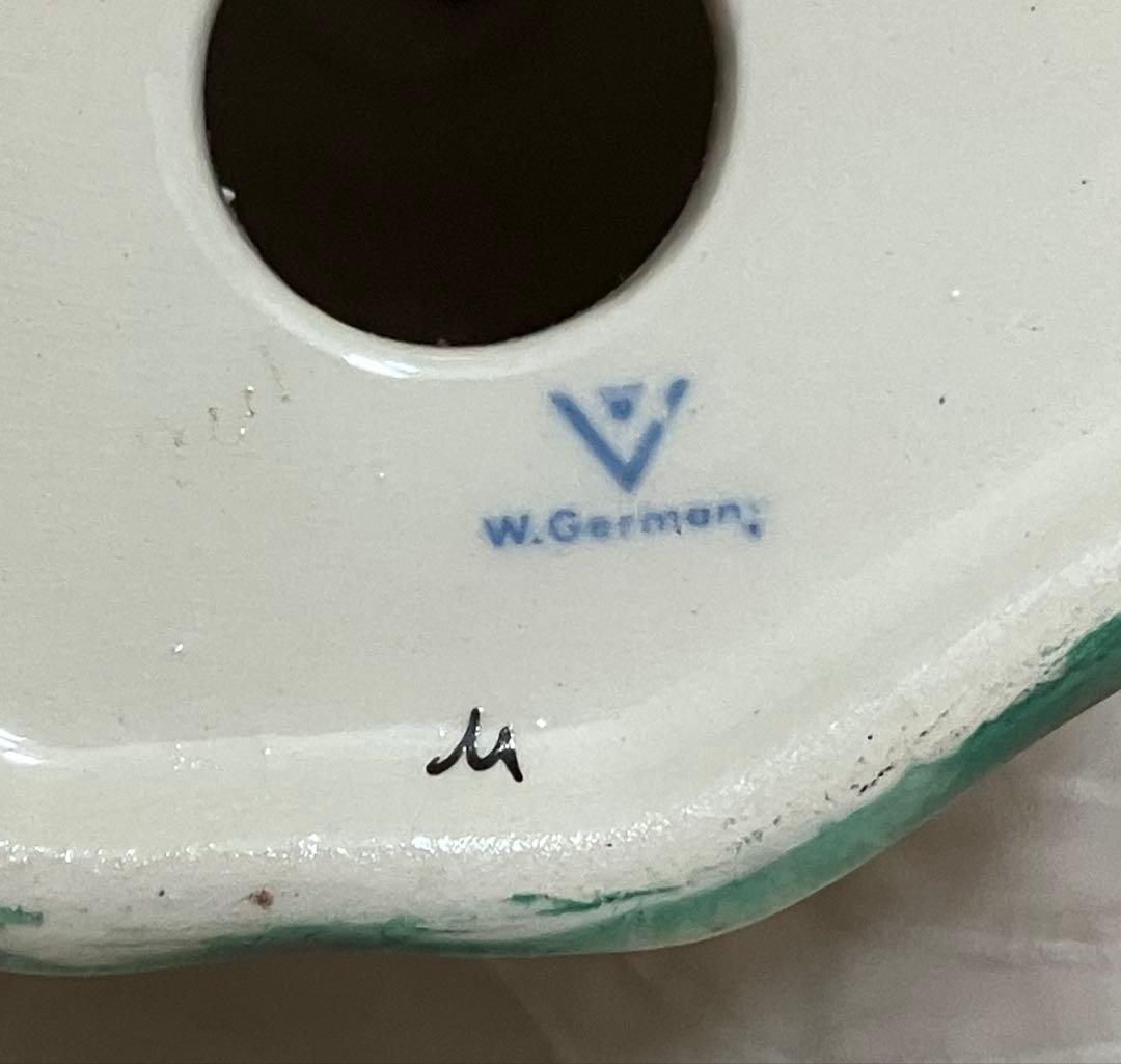 フンメル人形　「本の虫」女の子　② 大きいサイズ