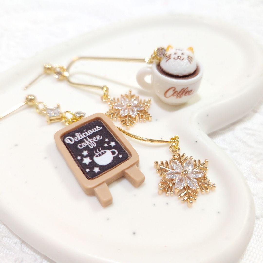 再販♡ジルコニア雪の結晶と猫ホイップクリーム冬のカフェコーヒーシャンデリアピアス