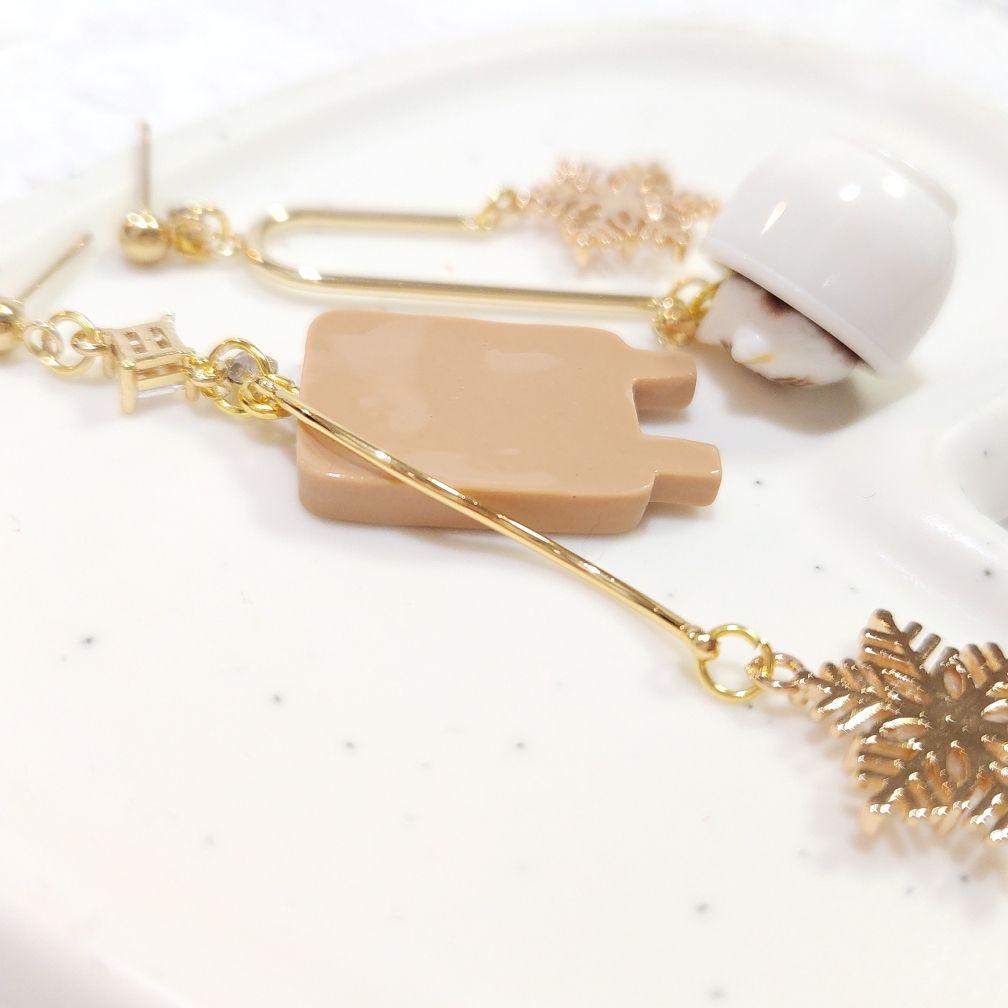 再販♡ジルコニア雪の結晶と猫ホイップクリーム冬のカフェコーヒーシャンデリアピアス