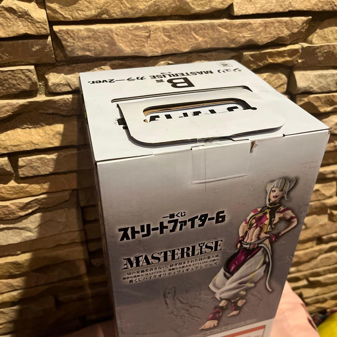 ストリートファイター6 一番くじ　B賞　ジュリ フィギュア