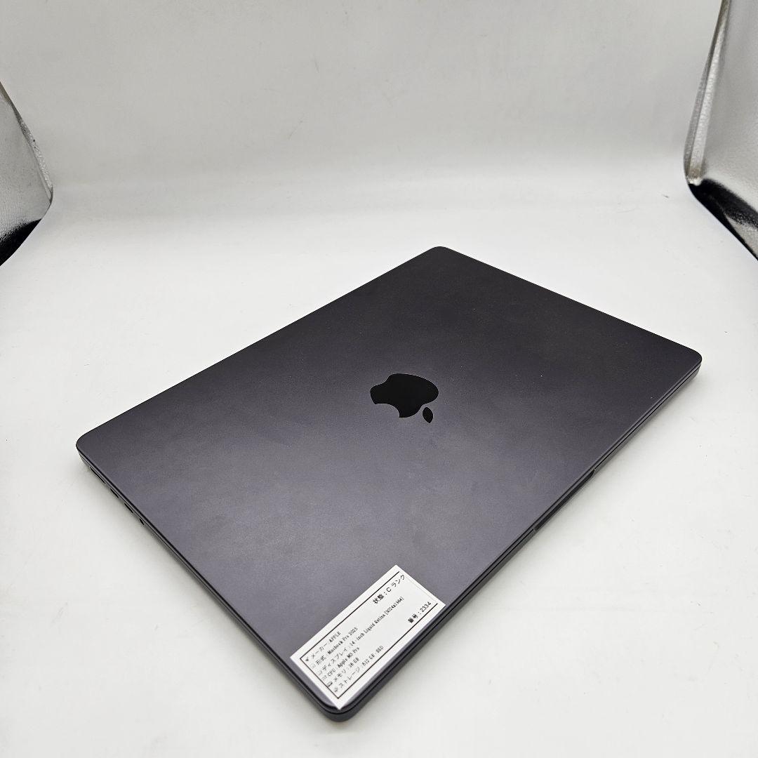 Macbook Pro 2023 14インチ Apple M3 Pro