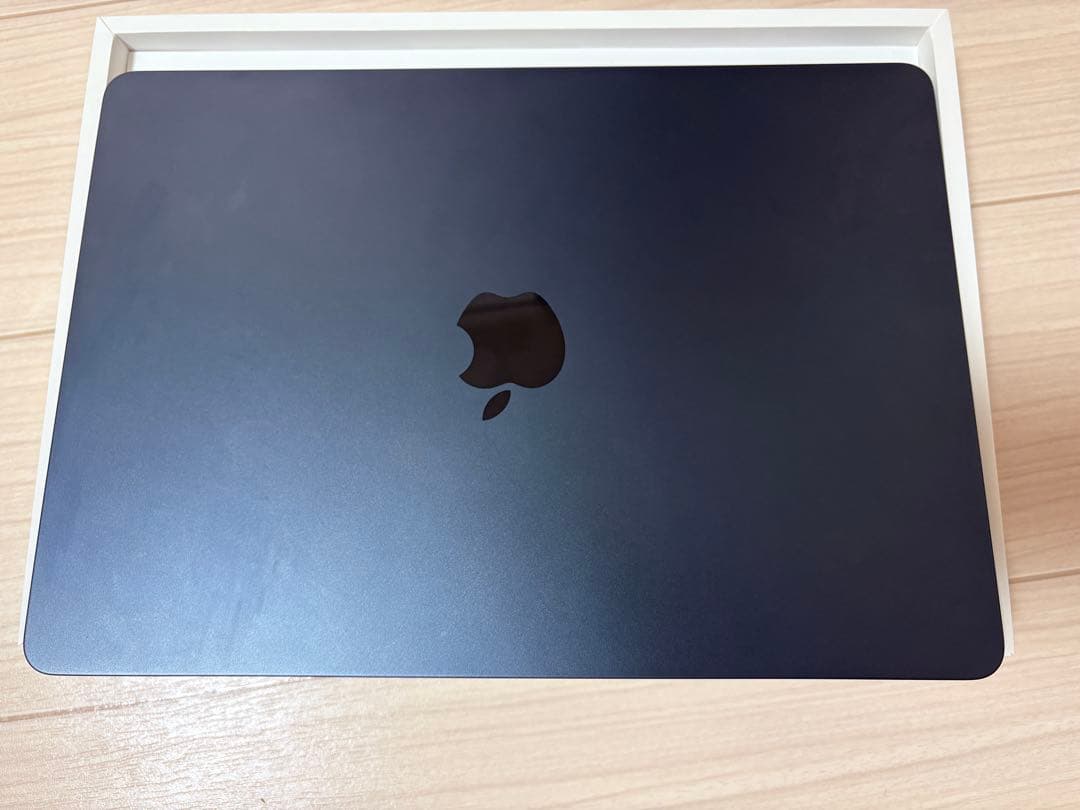 Apple MacBook スペースグレー 本体　13インチ　M4 256GB