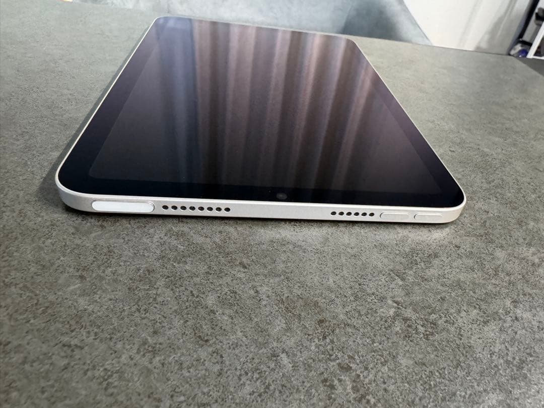 iPad mini 7 スターライト128GB Wi-Fiモデル【値下交渉不可】