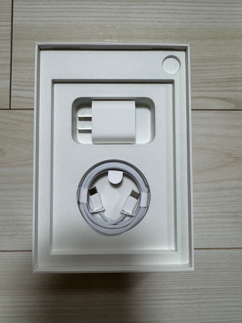 iPad mini 7 スターライト128GB Wi-Fiモデル【値下交渉不可】