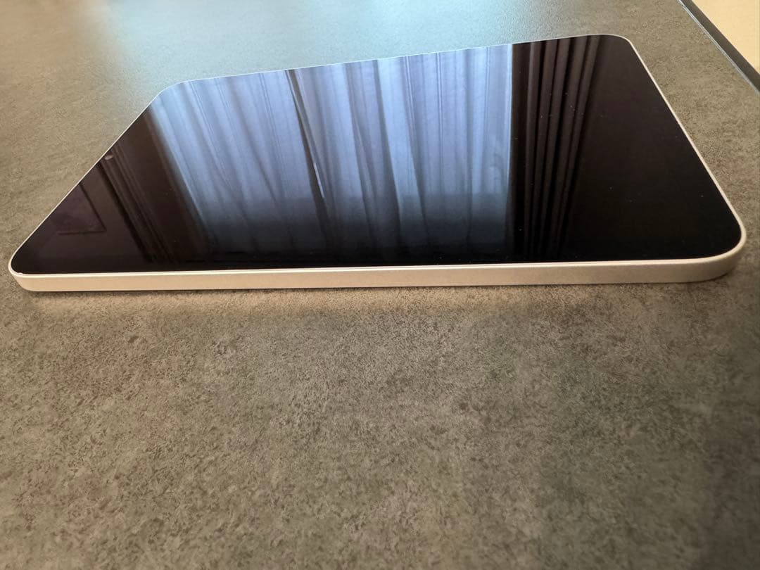 iPad mini 7 スターライト128GB Wi-Fiモデル【値下交渉不可】