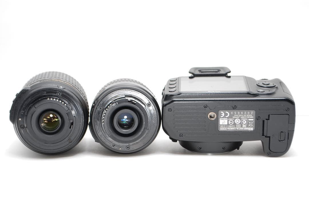 ⭐︎Nikon D3000⭐︎操作性抜群 美品 軽量で持ち運びがラク コンパクト