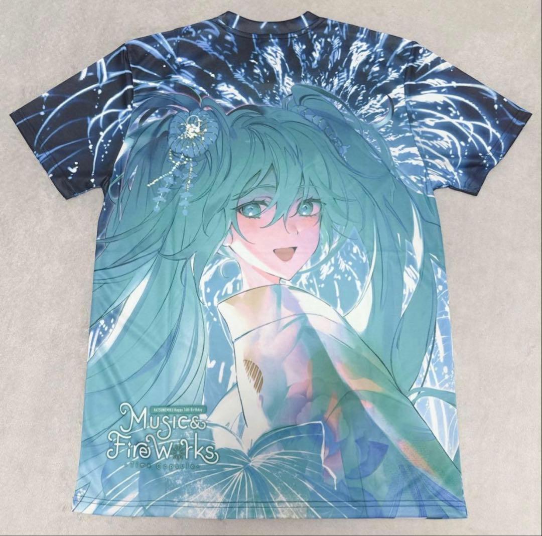 値下げ！！初音ミク 『Music & Fire Works』- Tシャツ