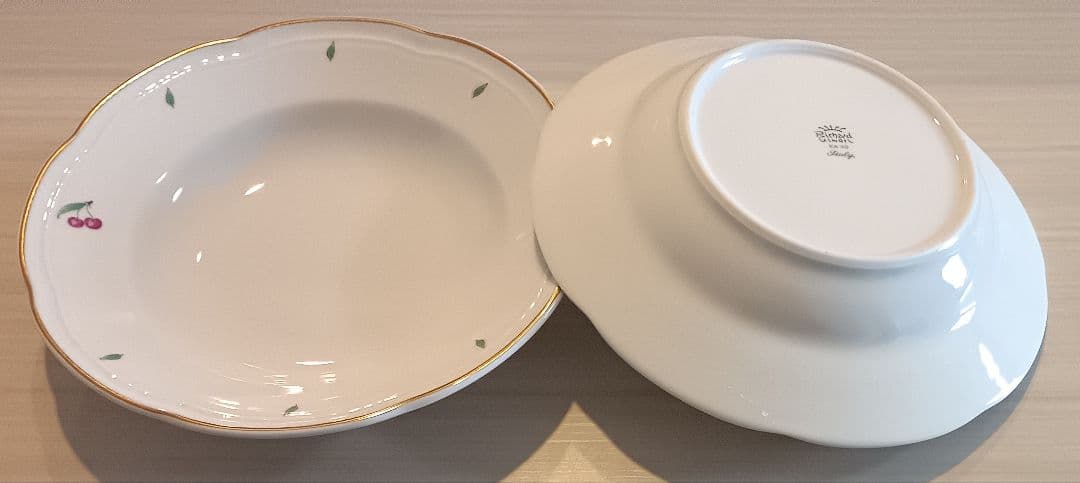 リチャードジノリチェリー装飾の深皿2個セット