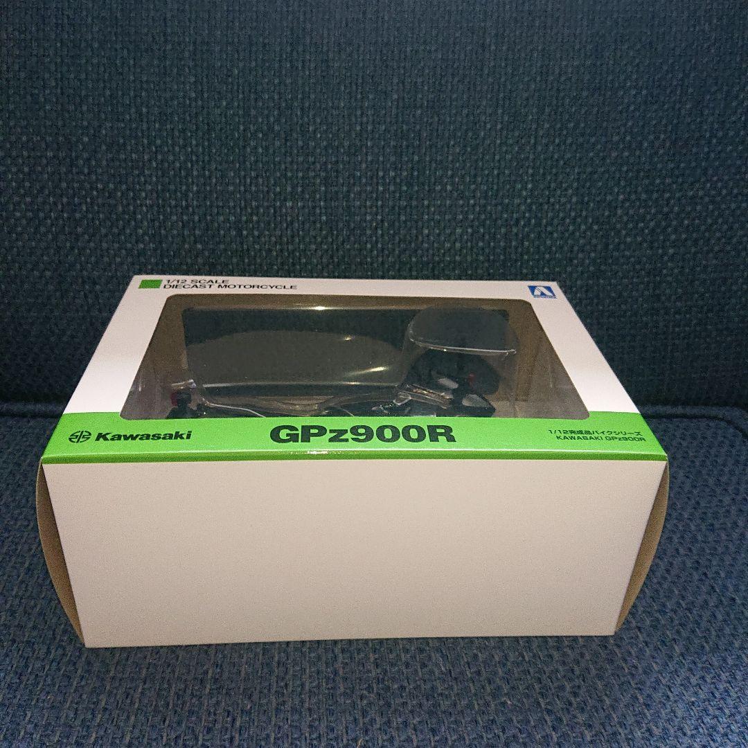 Kawasaki GPz900R 1/12スケールダイキャストバイク　黒/金