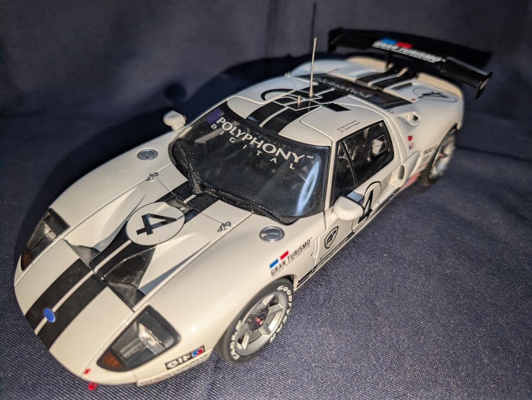 オートアート1/18　フォード GT LM RACE CARSpecⅡ