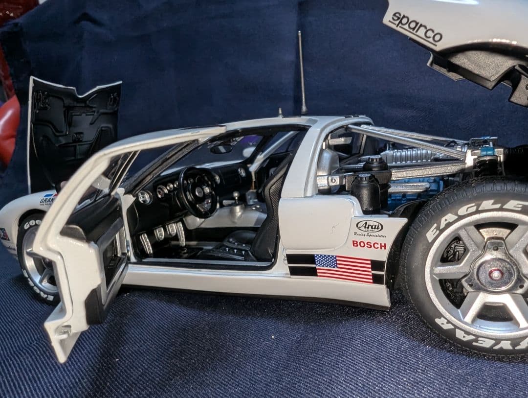 オートアート1/18　フォード GT LM RACE CARSpecⅡ