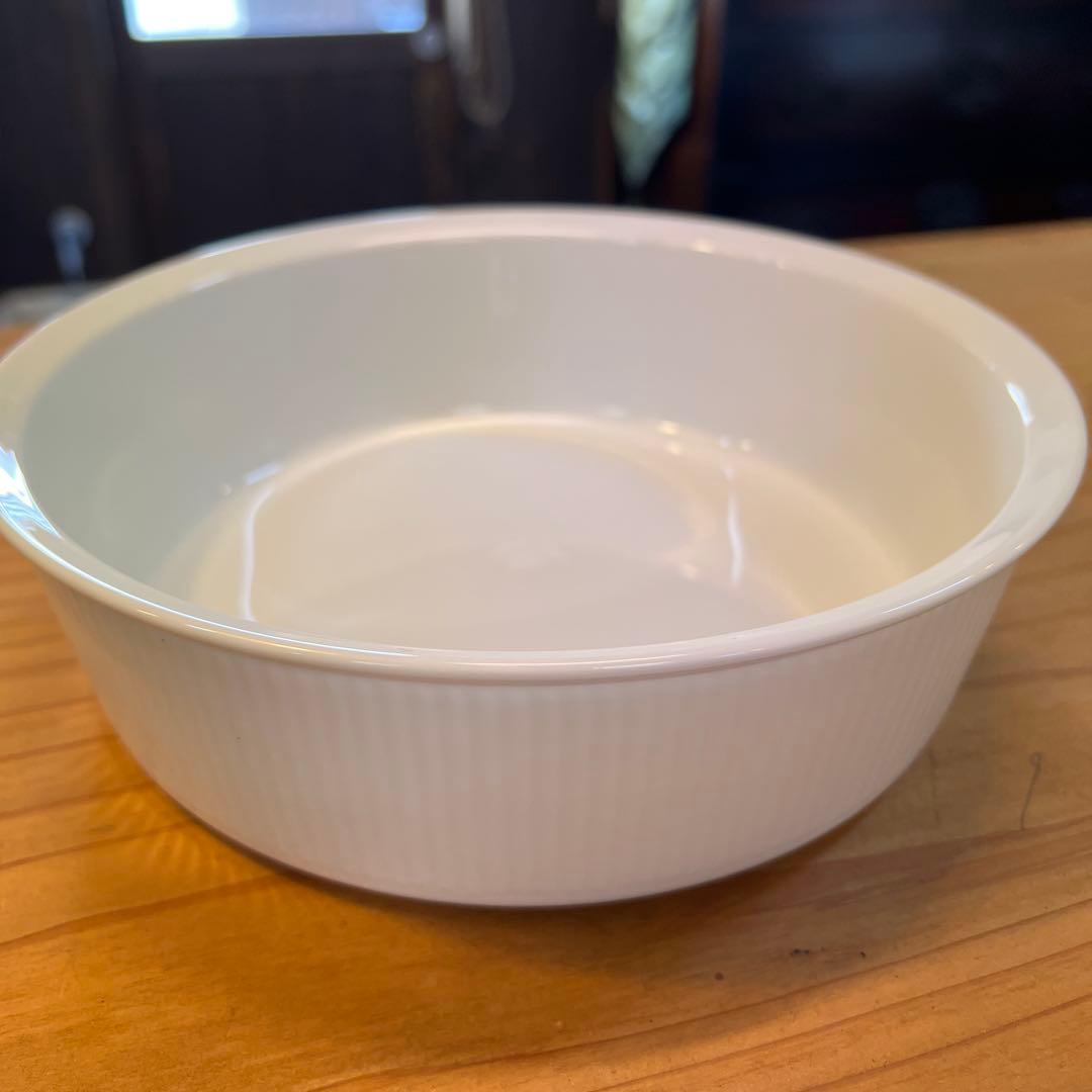 【未使用品】ロイヤルコペンハーゲン　ホワイト　メガ 蓋付 オーブンウェア L