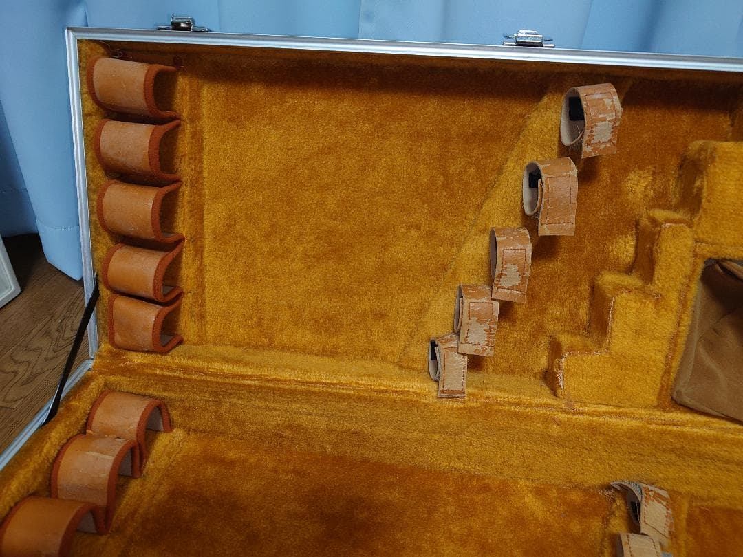 r*4様 尺八ケース　アルミ製ハードケースです。