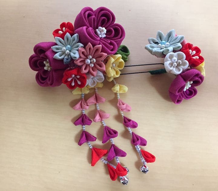 つまみ細工 小花の花束のような髪飾り 七五三  成人式