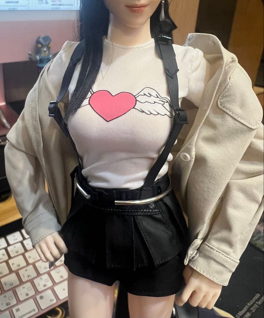 フィギュアセーラー服＋Tシャツ