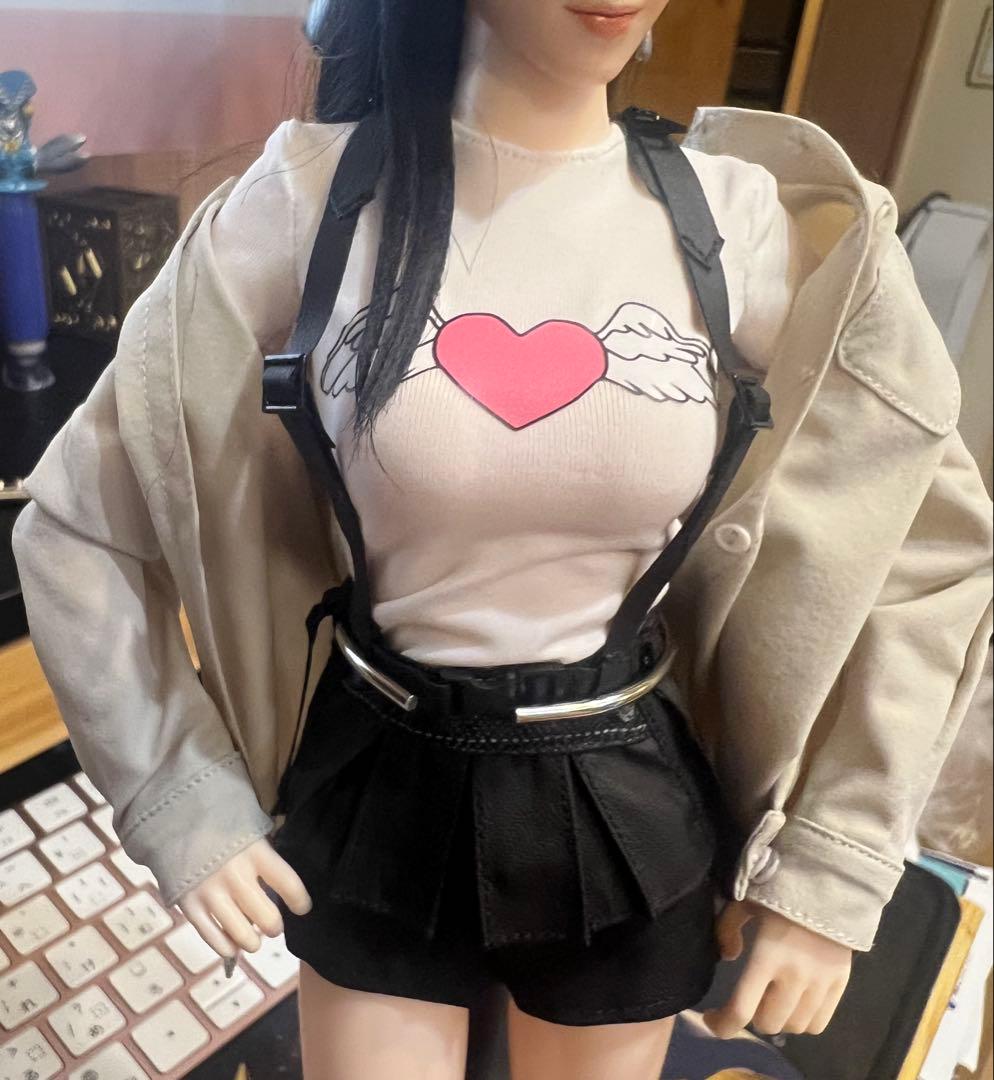 フィギュアセーラー服＋Tシャツ