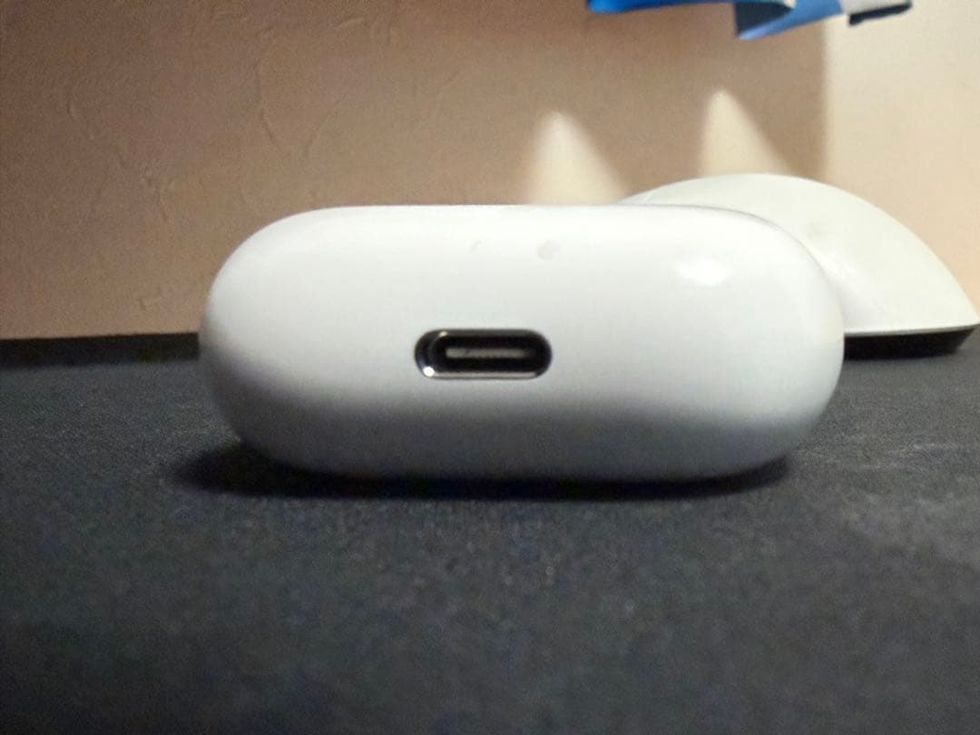 イヤホン AirPods 4