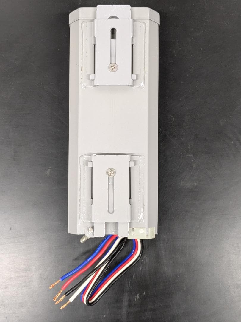 岩崎　水銀灯安定器400W H4CC2B352 1台　中古