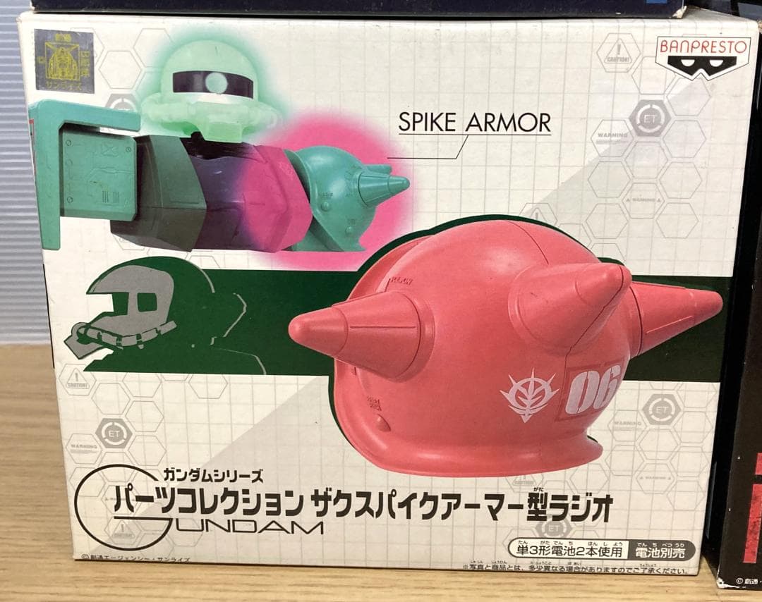 ガンダムグッズ　まとめ　ヘッド型スピーカー　ラジオ　プロジェクタークロック　他