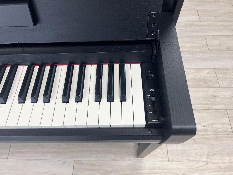 ★85738【電子ピアノ】YAMAHA　CLP785B　22年製