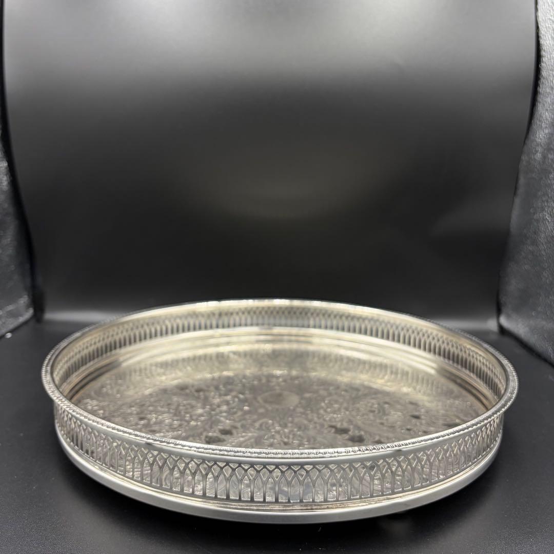 ＜英国ビンテージ＞シェフィールド　シルバートレイ　サルヴァ　銀盆　ラウンド　C