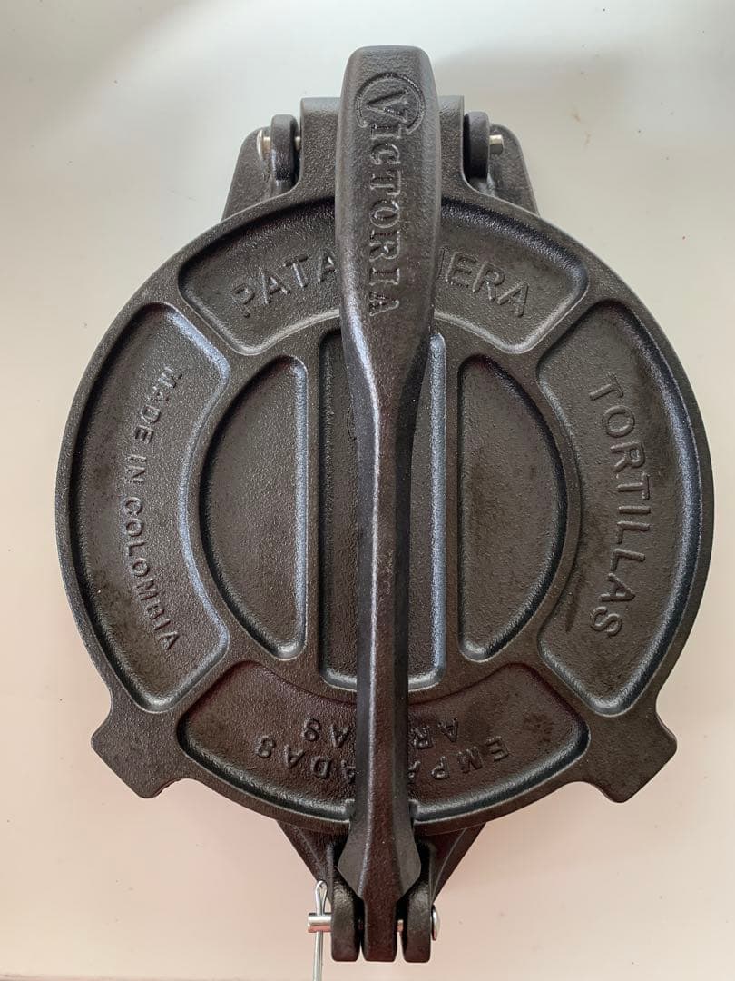 Victoria トルティーヤプレス　20cm 8インチ　鋳鉄製