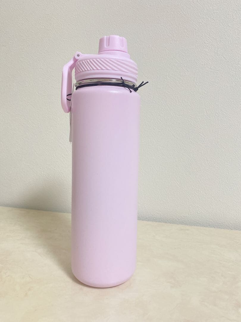 新品未使用　ルルレモン　ボトル　スポーツボトル 水筒　ピンク 710ml