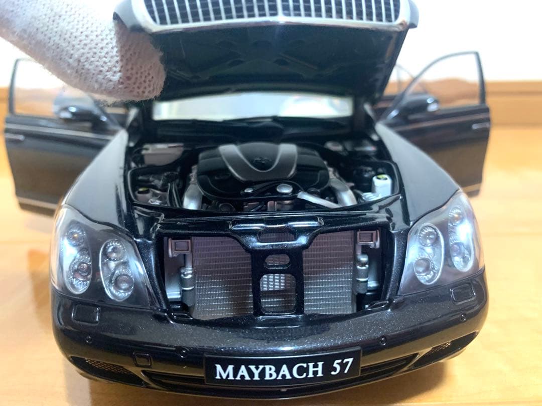 Ryuu。MAYBACH 2台セットミニカー 1:18