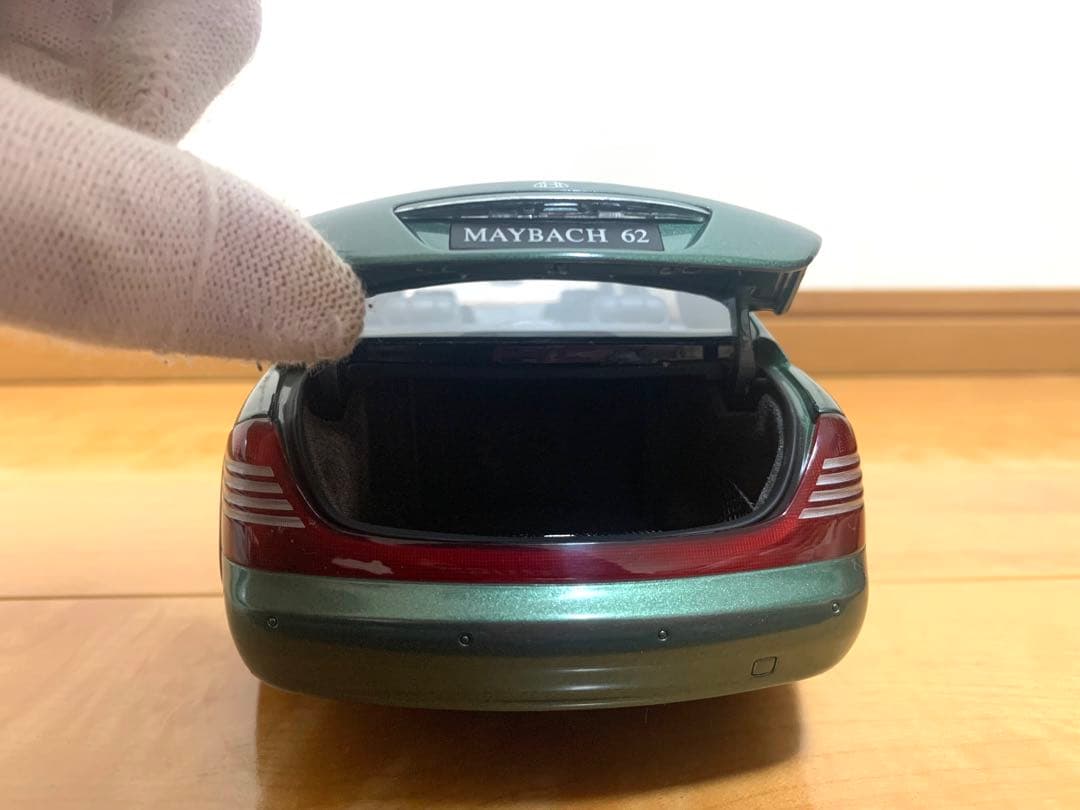 Ryuu。MAYBACH 2台セットミニカー 1:18