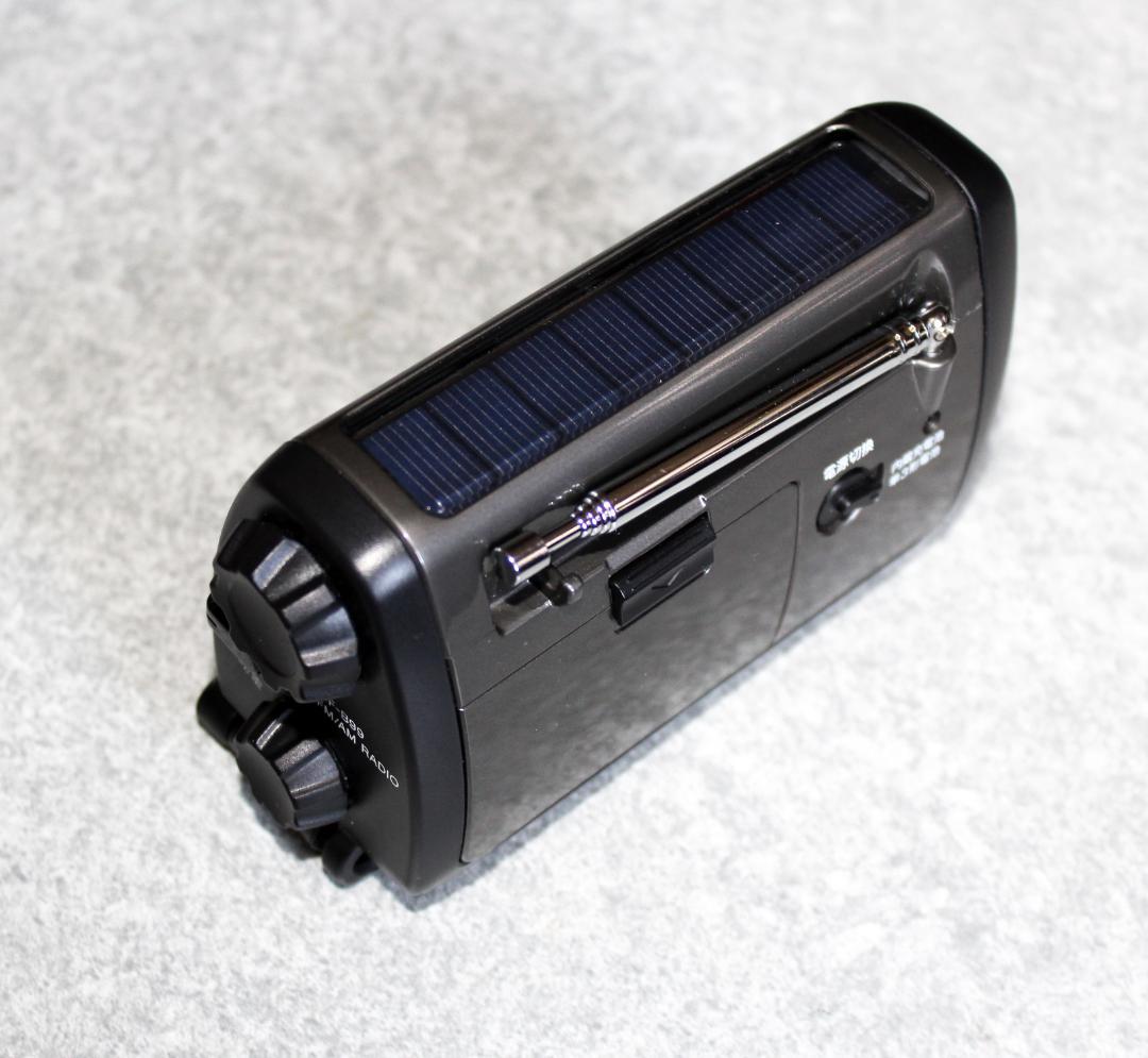 SONY AM/FM、 ソーラー&手回し充電ラジオ　ICF-B99