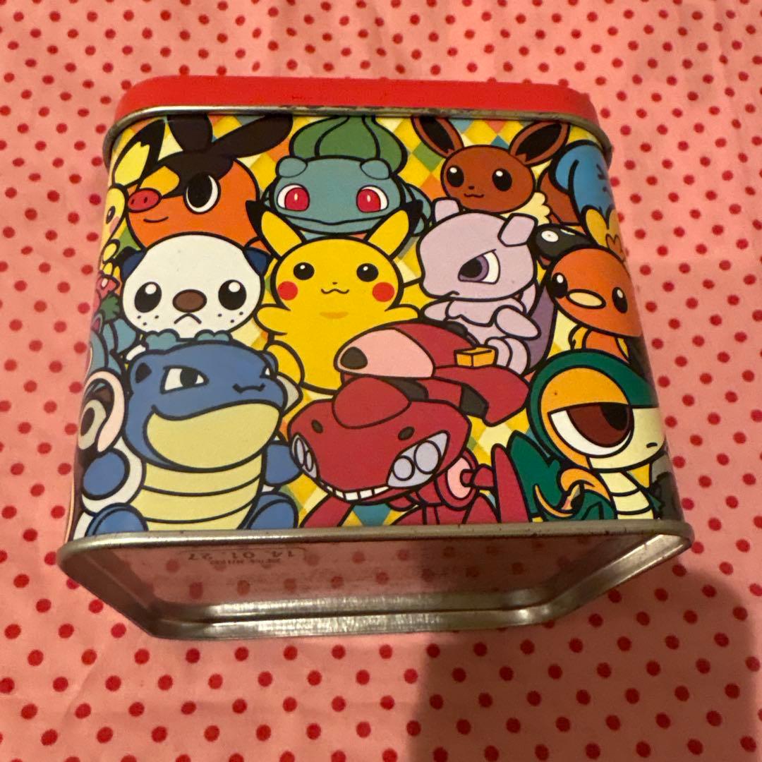 ポケモンセンター限定　ポケモンドール柄のお菓子の空き缶
